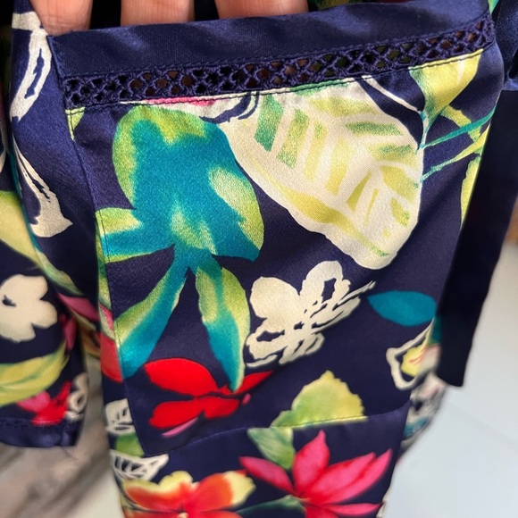 Valerie Stevens Floral Multicolor Sweater - Picture 15 of 16